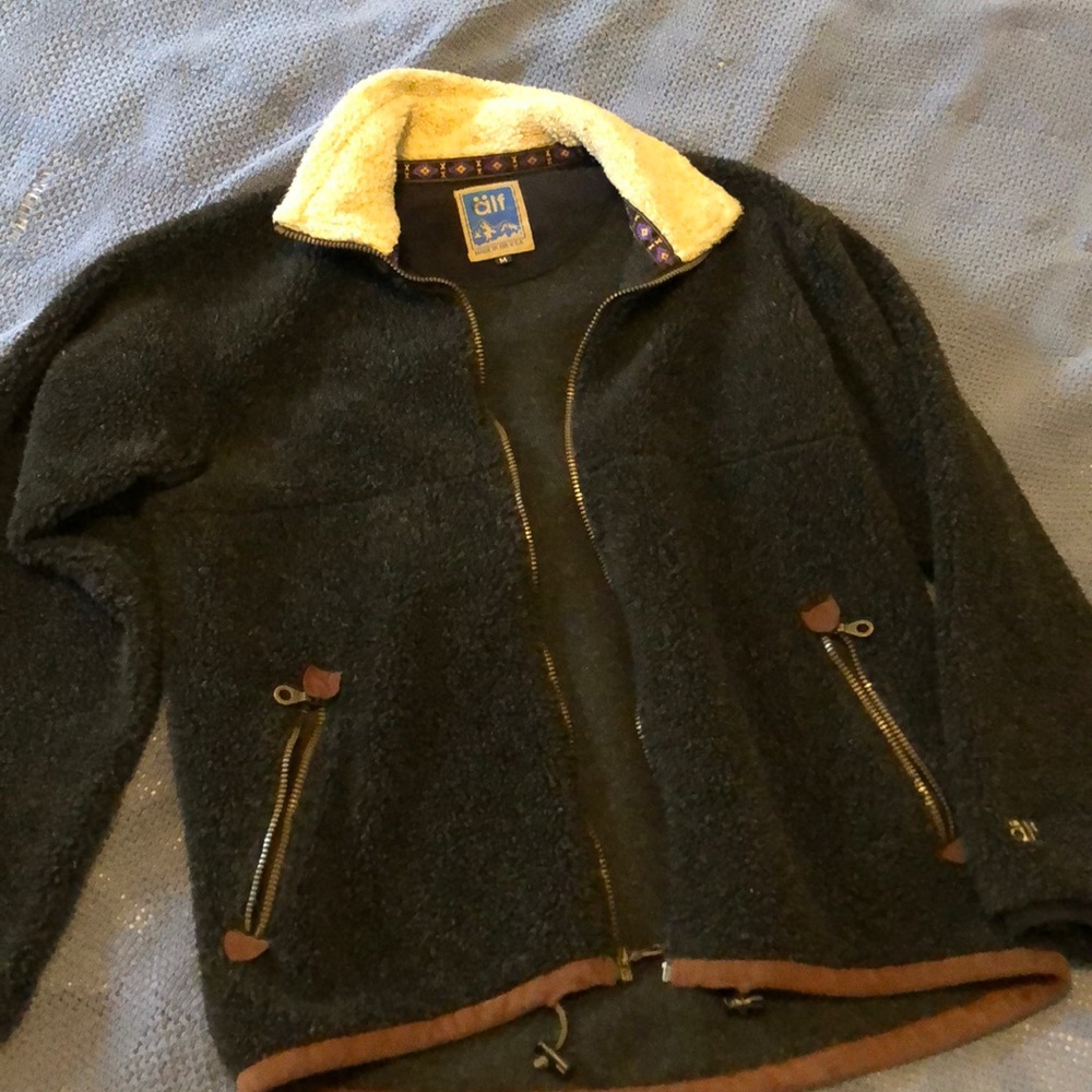 FINAL DISCOUNT - Zip-Up Fleece Jacket